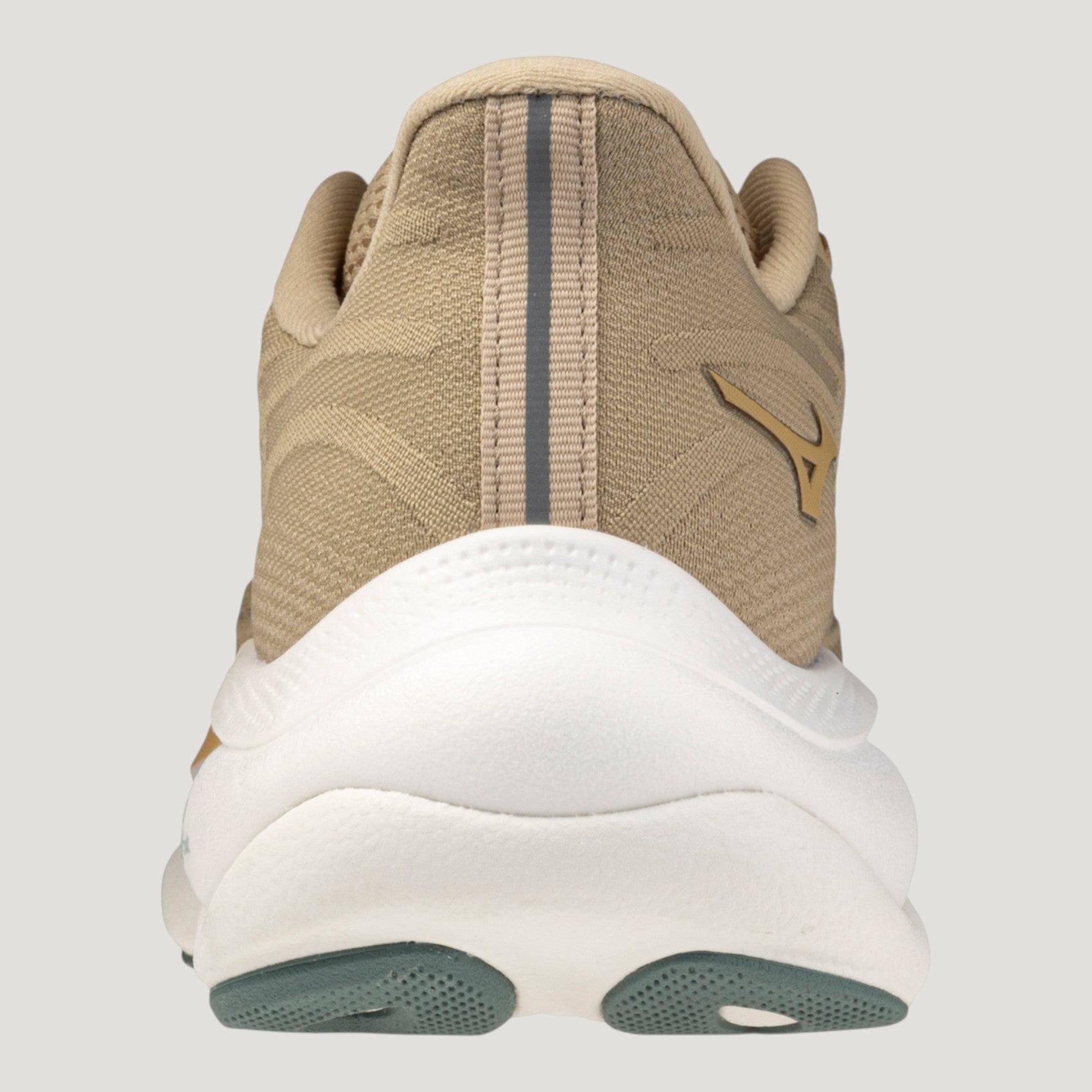 WAVE SKY 9 PALE KHAKI-CURDS AND WHEY MEN 411533_8P8T_05