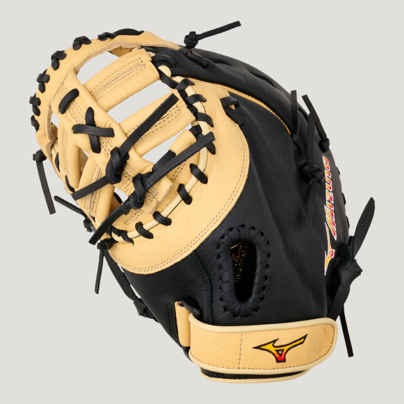 GXF90B5 FRANCHISE BB BLACK-TAN YOUTH 313240_R981_01
