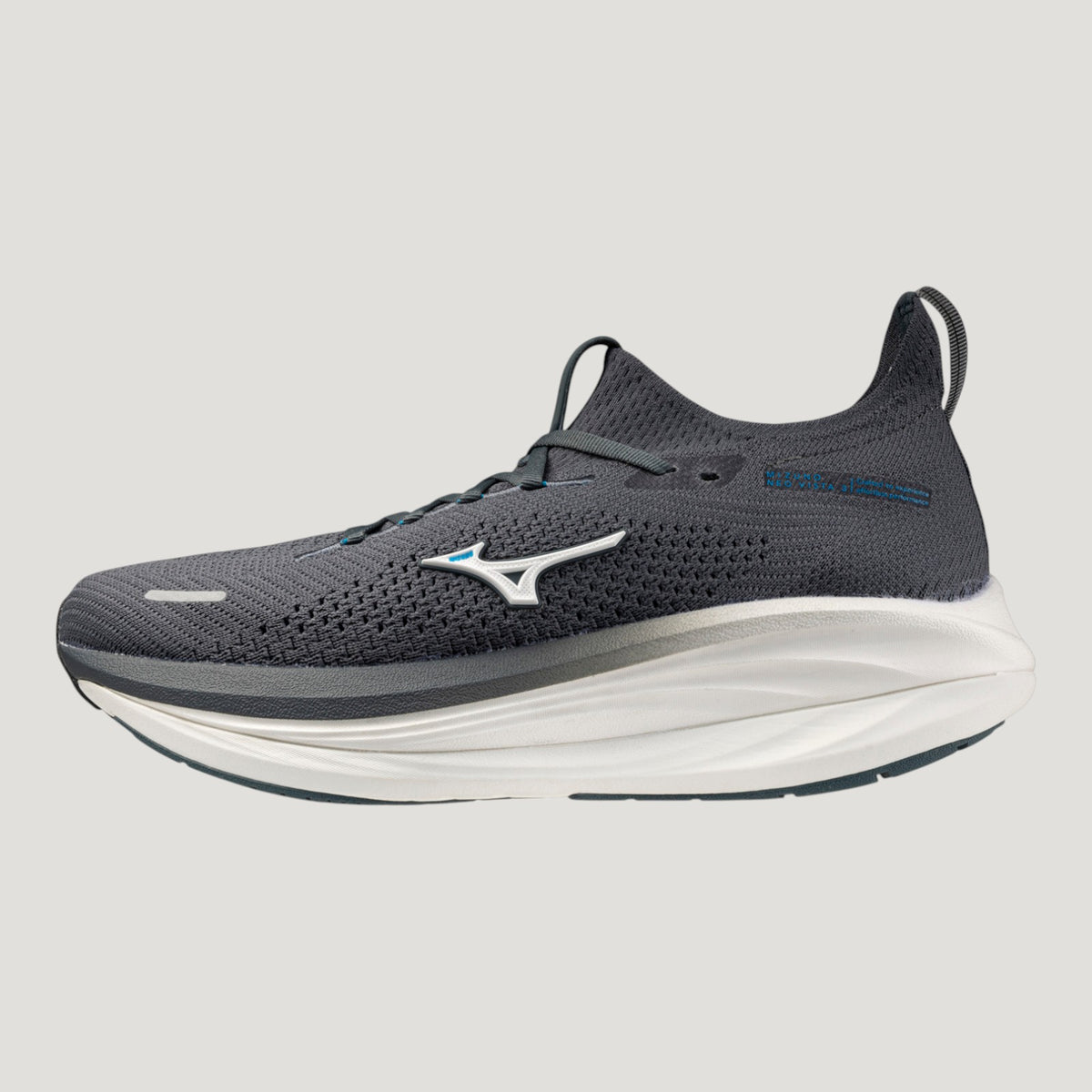 NEO VISTA 3 DARK SLATE-WHITE MEN 411619_8M00_00